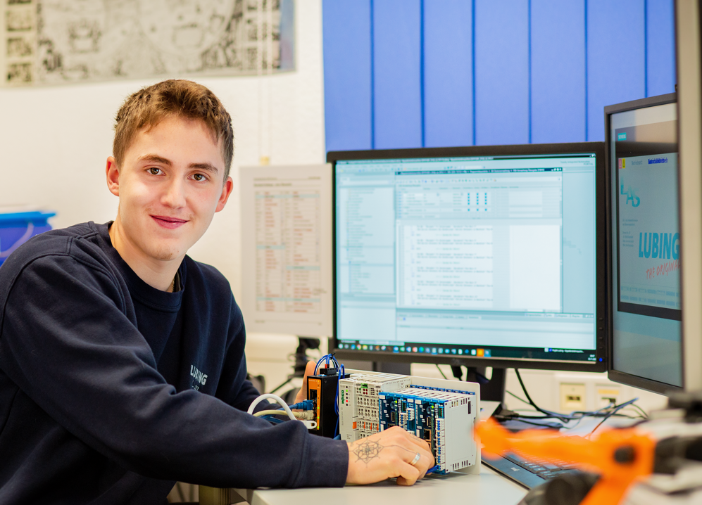 Elektroniker-fuer-Automatisierungstechnik